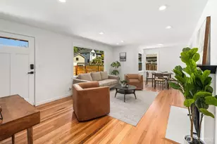 3811 NE 89th St, Seattle, WA 98115 - Photo 8