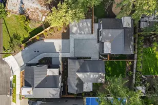 12249 NE 66th St, Kirkland, WA 98033 - Photo 34