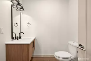 12249 NE 66th St, Kirkland, WA 98033 - Photo 16