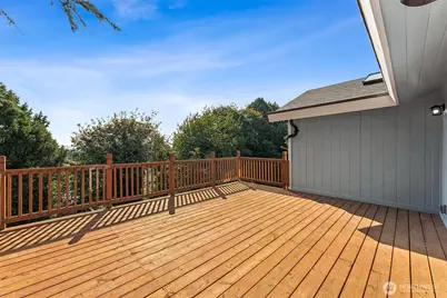 1720 N Wycoff Avenue, Bremerton, WA 98312 - Photo 16