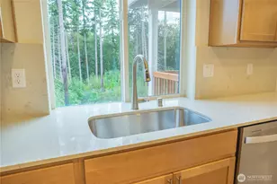 13608 187 St E, Puyallup, WA 98374 - Photo 8