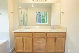 13608 187 St E, Puyallup, WA 98374 - Photo 16