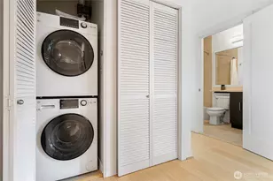 1026 NE 65th St, Seattle, WA 98115 - Photo 16