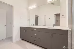 1327 N 185th, Shoreline, WA 98133 - Photo 14