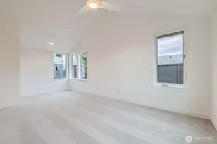 1327 N 185th, Shoreline, WA 98133 - Photo 12