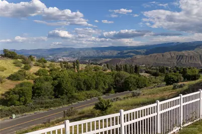 1093 Rue Jolie, Wenatchee, WA 98801 - Photo 6