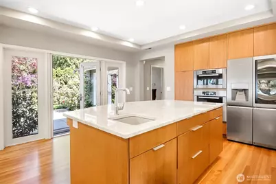 3327 Evergreen Point Road, Medina, WA 98039 - Photo 18