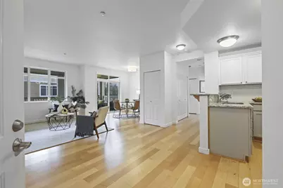 23916 NE 115th Lane #204, Redmond, WA 98053 - Photo 2