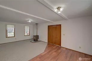 34009 Territory Rd, Oysterville, WA 98641 - Photo 14