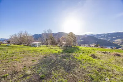 123 Chelan Falls, Chelan Falls, WA 98817 - Photo 20