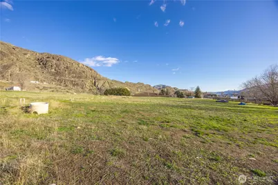 123 Chelan Falls, Chelan Falls, WA 98817 - Photo 10