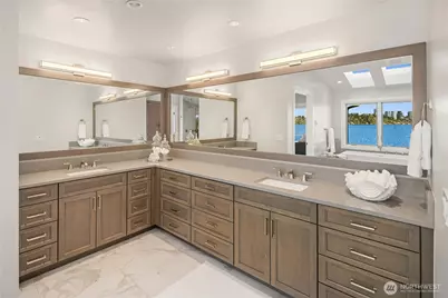 7254 N Mercer Way, Mercer Island, WA 98040 - Photo 24