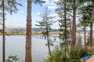 572 Columbia St, Cathlamet, WA 98612 - Photo 28