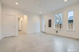 1327 N 185th, Shoreline, WA 98133 - Photo 22