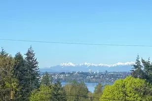 11703 NE 80th St, Kirkland, WA 98033 - Photo 2