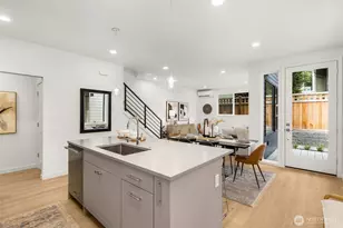 9223 B 14th Ave NW, Seattle, WA 98117 - Photo 8