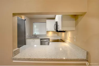11107 NE 125th Lane #F222, Kirkland, WA 98034 - Photo 6