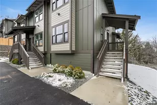 116 Orchard Ave S, Eatonville, WA 98328 - Photo 2
