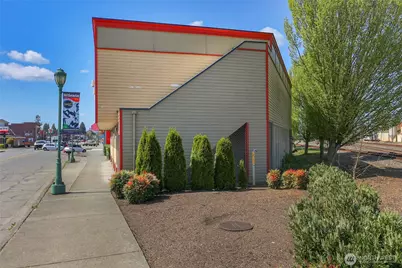 381 E Main Street, Monroe, WA 98272 - Photo 22