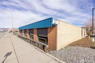 325 N Chelan Ave, Wenatchee, WA 98801 - Photo 8