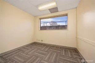 325 N Chelan Ave, Wenatchee, WA 98801 - Photo 16