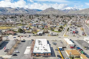 325 N Chelan Ave, Wenatchee, WA 98801 - Photo 2