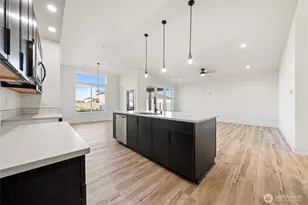 1209 E Mt Hood St, Othello, WA 99344 - Photo 4