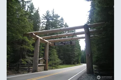 11101 Riverview Drive E, Greenwater, WA 98022 - Photo 6