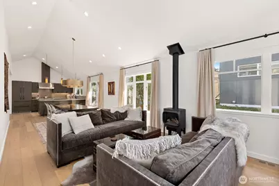 5932 California Avenue SW, Seattle, WA 98136 - Photo 4