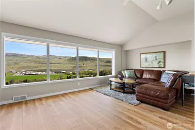 940 Sunrise Heights Road, Okanogan, WA 98840 - Photo 10