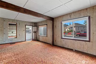 415 Walker St, Wenatchee, WA 98801 - Photo 2