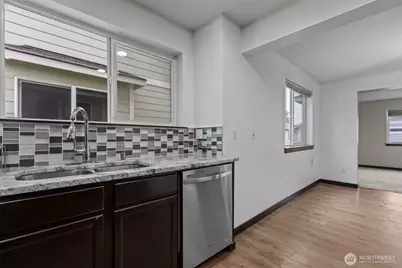 1118 Chestnut Court #18, Everett, WA 98201 - Photo 14