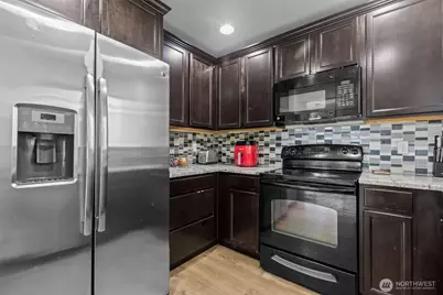 1118 Chestnut Court #18, Everett, WA 98201 - Photo 12