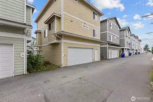 1118 Chestnut Ct, Everett, WA 98201 - Photo 2