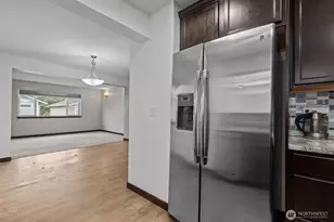 1118 Chestnut Ct, Everett, WA 98201 - Photo 14