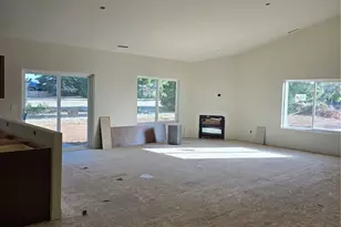 102 Sycamore Ln, Onalaska, WA 98570 - Photo 4