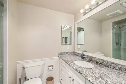 2858 32nd Avenue W #102, Seattle, WA 98199 - Photo 14