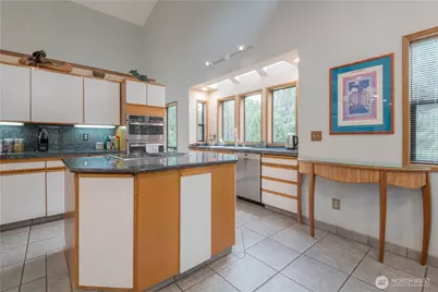 20695 Mainland View Lane NE, Suquamish, WA 98392 - Photo 10