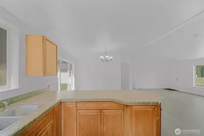 147 Zola Drive E, Cinebar, WA 98533 - Photo 10