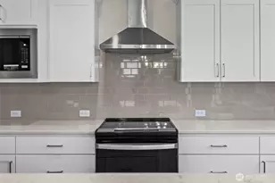 3189 Roosevelt Ave, Enumclaw, WA 98022 - Photo 10