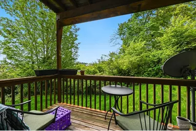 4051 Letitia Avenue S, Seattle, WA 98118 - Photo 24