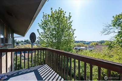 4051 Letitia Avenue S, Seattle, WA 98118 - Photo 14