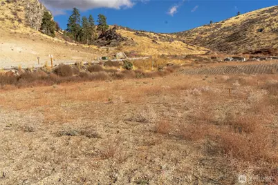 925 Long Drive, Chelan, WA 98816 - Photo 16