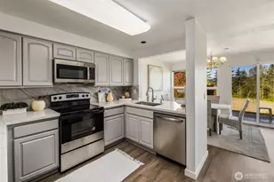 15662 NE 70th Ct, Redmond, WA 98052 - Photo 14