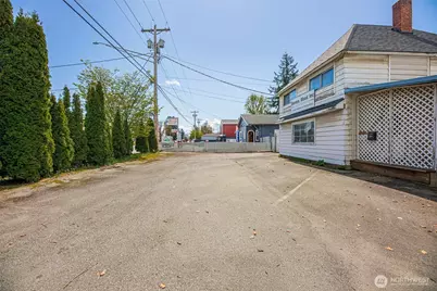 1063 1065 Beach Avenue, Marysville, WA 98270 - Photo 6