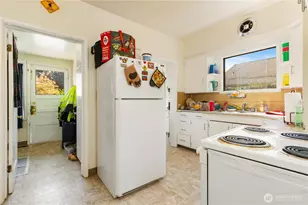 3008 Meridian St, Bellingham, WA 98225 - Photo 18