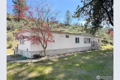 31884 Phillips Lane E, Davenport, WA 99122 - Photo 1