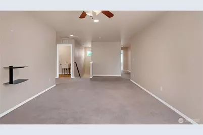 1061 Hiton Circle, DuPont, WA 98327 - Photo 16
