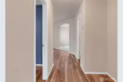 1061 Hiton Circle, DuPont, WA 98327 - Photo 4