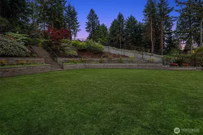 209 Northside Road, Bellevue, WA 98004 - Photo 40